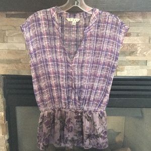 CAbi Whispy flowy blouse